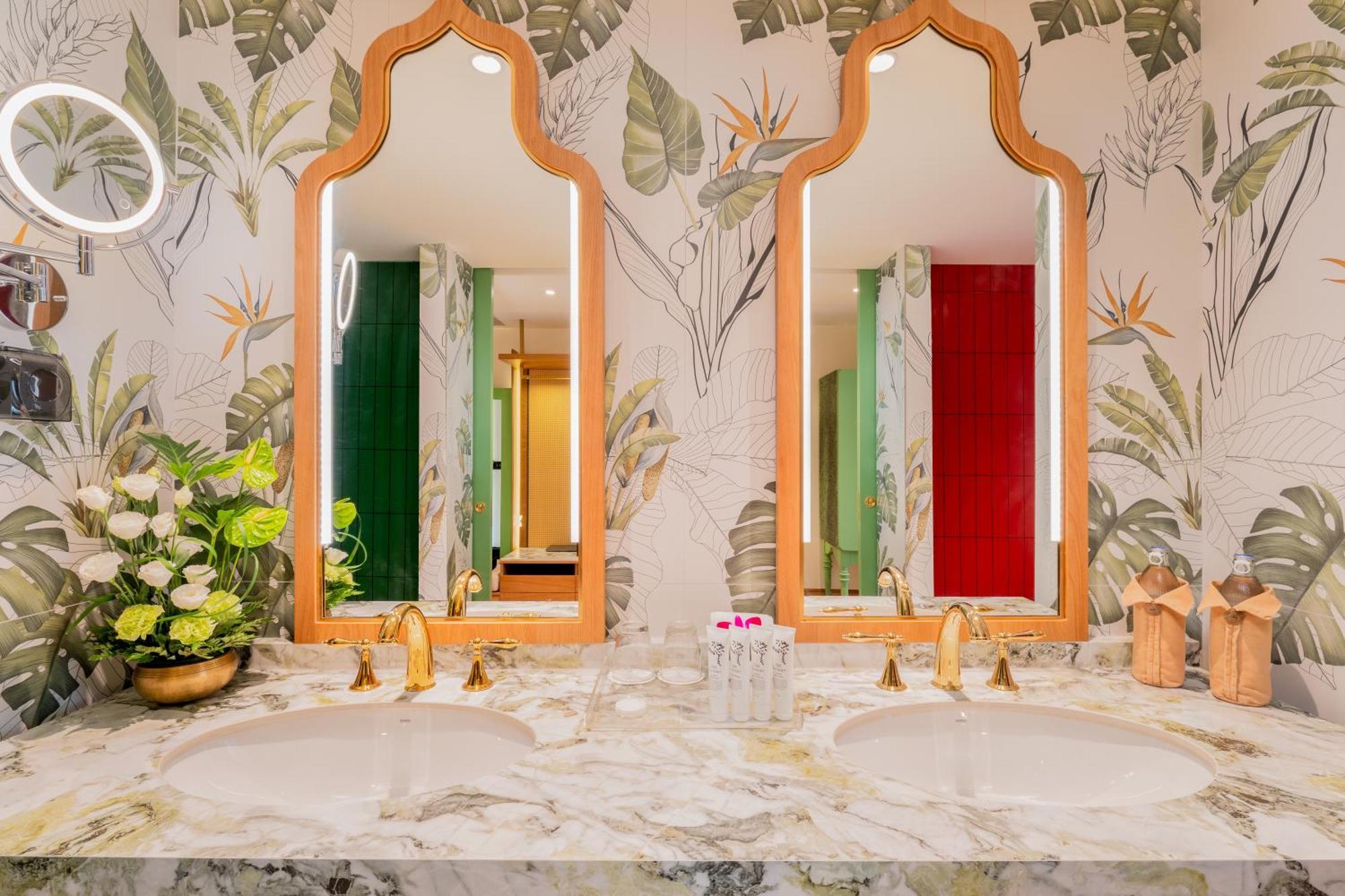 Burasari Phuket Resort & Spa Екстер'єр фото