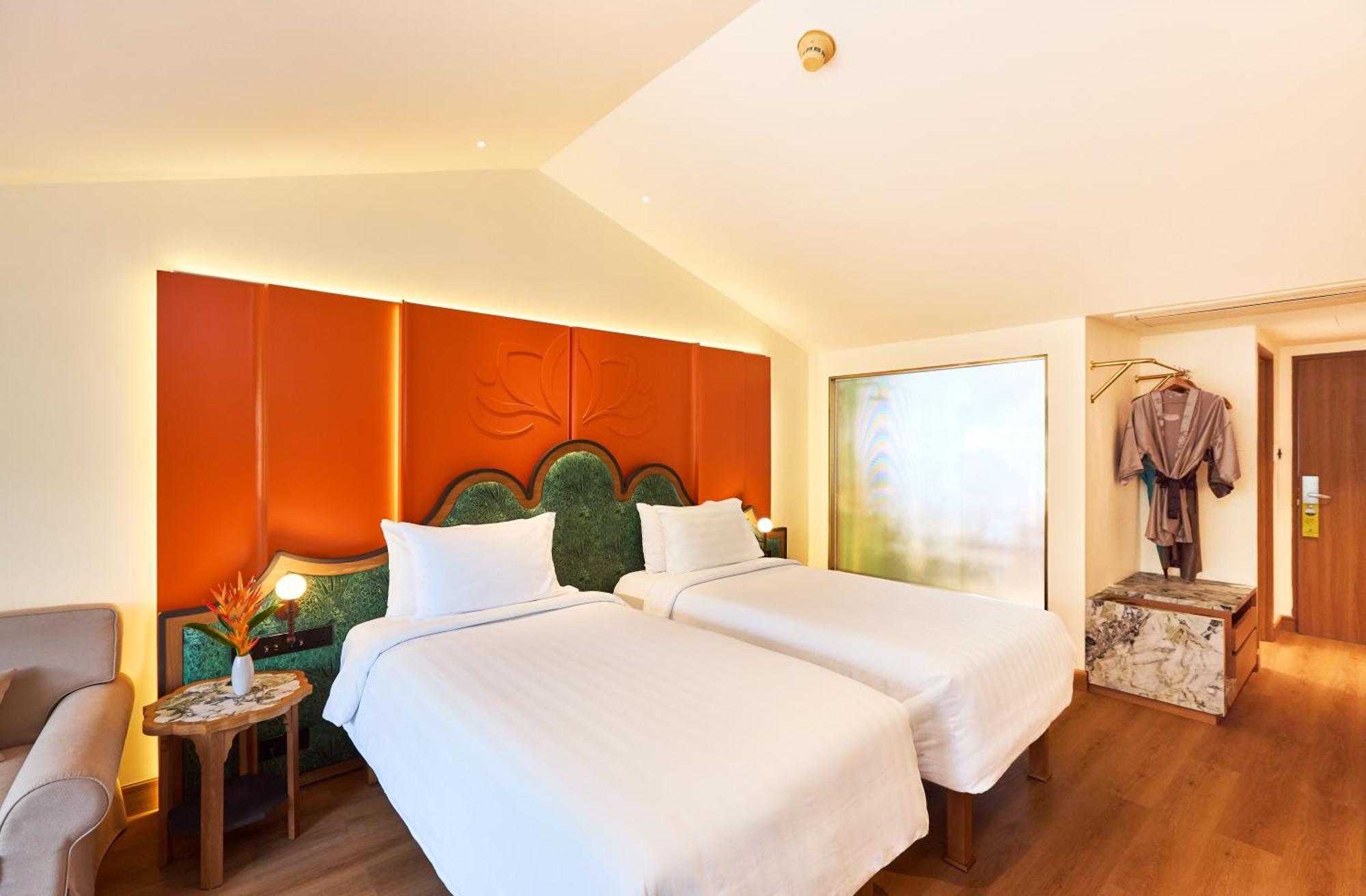 Burasari Phuket Resort & Spa Екстер'єр фото